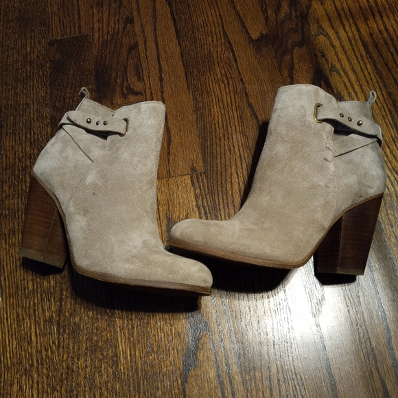 Women's dress boots - Picture 3 of 3